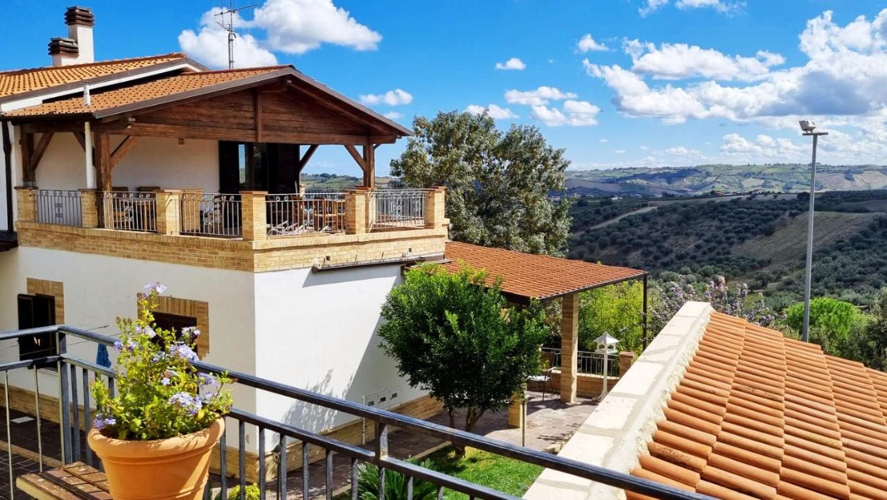La Vigna Di Ranco Agriturismo Paglieta Eksteriør billede